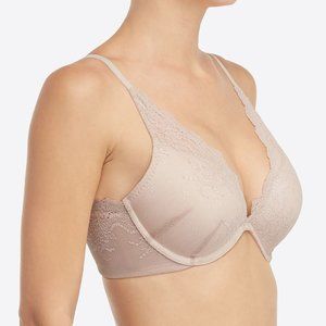 NWT Spanx Undie-tectable Push-up Plunge 38B